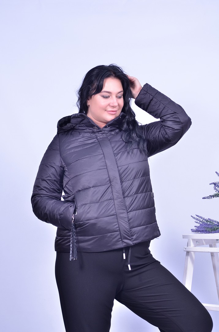 Куртка коротка з капюшоном супер батал