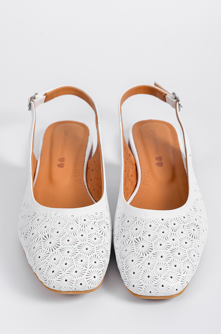 Туфлі білі в візерунок великих розмірів