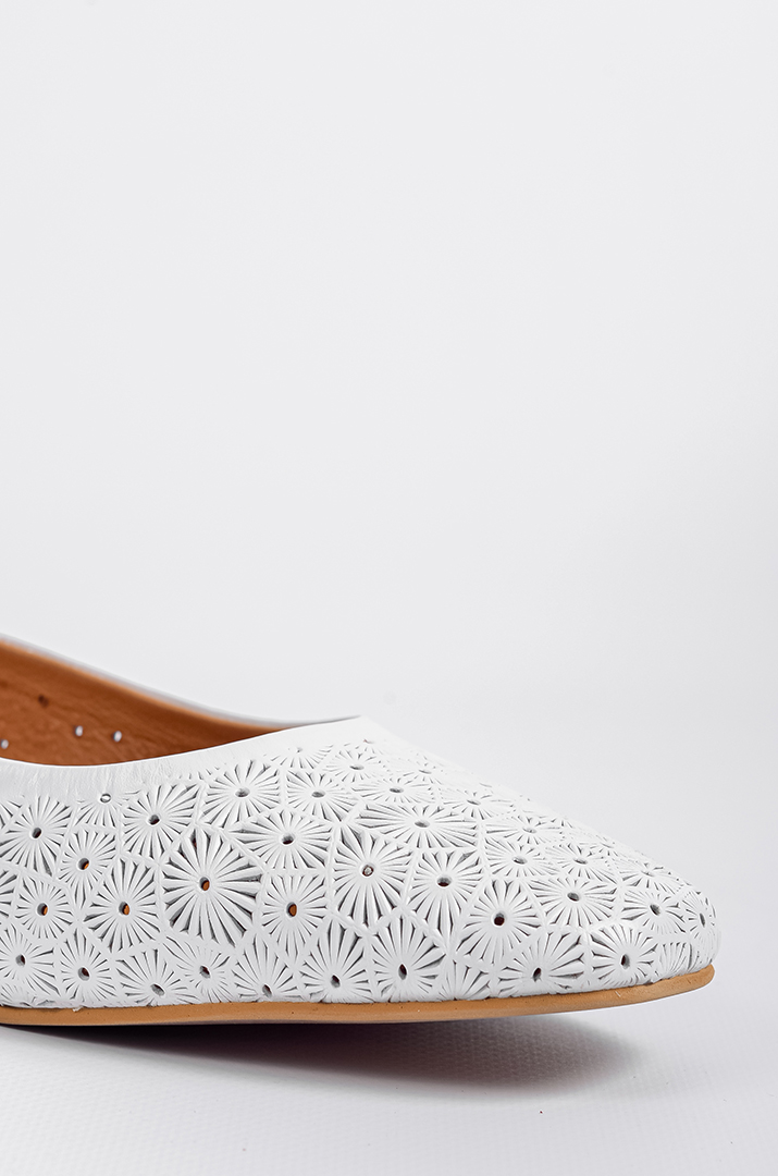 Туфлі білі в візерунок великих розмірів