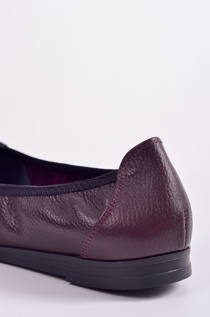 Шкіряні балетки в кольорі бордо великих розмірів