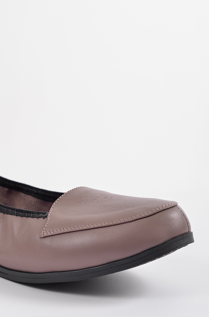 Шкіряні балетки в темно-бежевому кольорі великих розмірів