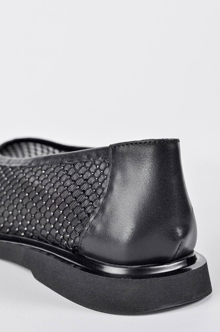 Балетки в чорному кольорі із сітчастим верхом та блискучими камінцями великих розмірів