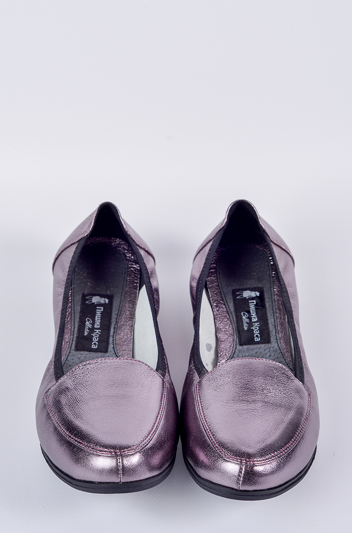 Шкіряні балетки в ліловому відтінку з легким мерехтінням великих розмірів