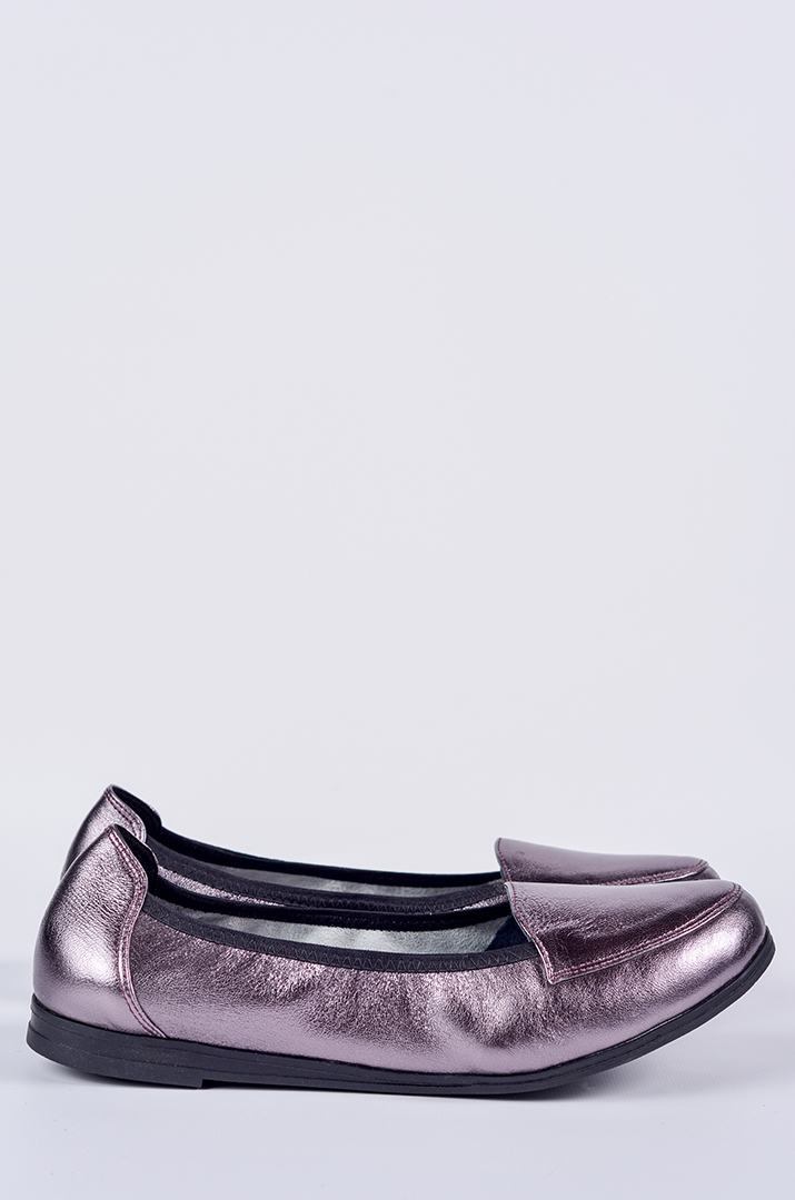 Шкіряні балетки в ліловому відтінку з легким мерехтінням великих розмірів