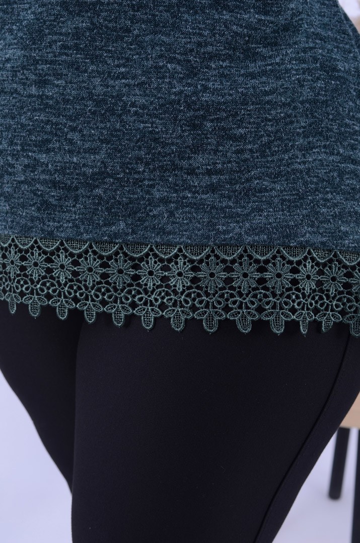 Блуза теплая с кружевом