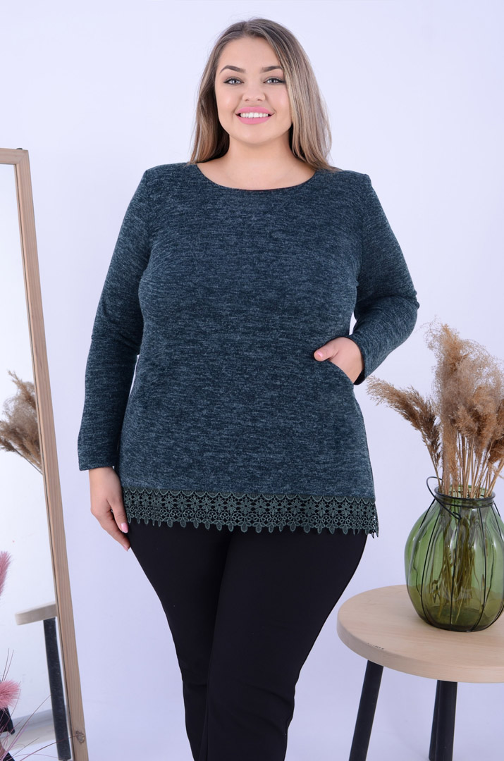 Блуза теплая с кружевом