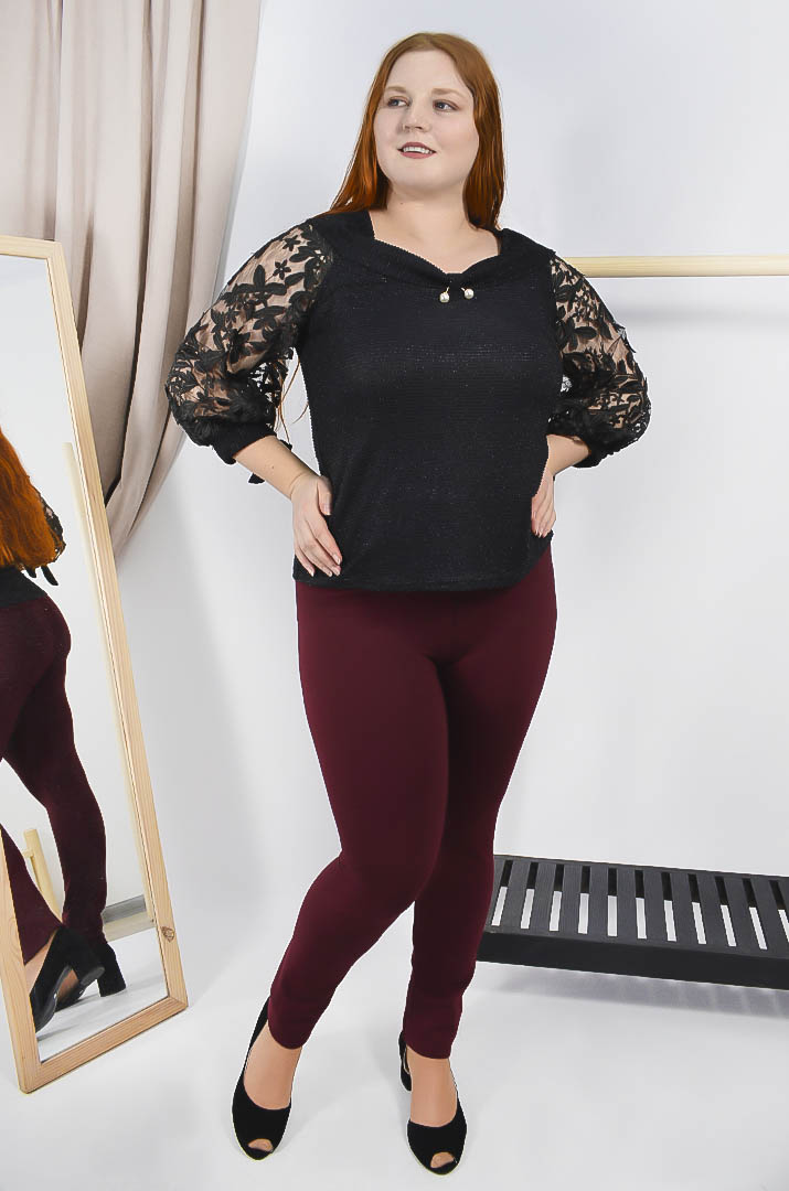 Блуза святкова з прикрасою