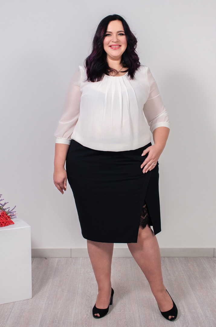 Sviatkova_bluza_z_blyskitkamy_super_batal_Pyshna_Krasa Святкова блуза з блискітками супер батал