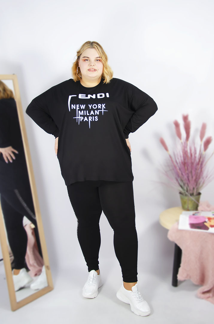 Блуза з принтом супер батал