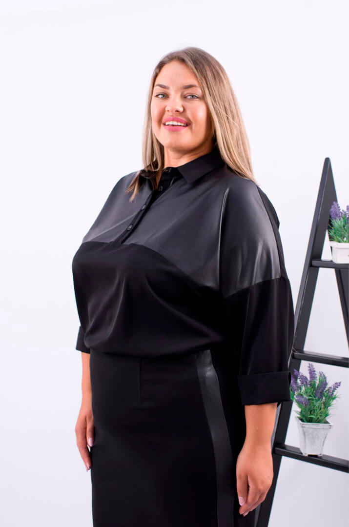 Однотонна блуза софт супер батал