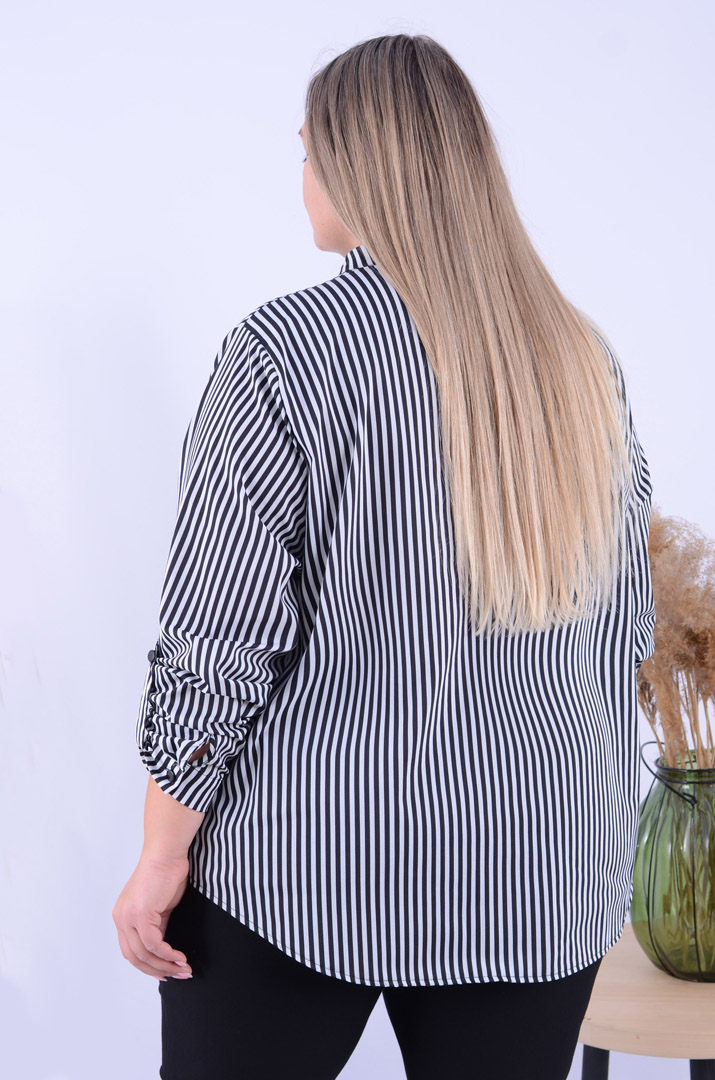 Bluza_udlinennaya_v_polosku_s_nashivkami_super_batal_pishna_krasa Блуза удлиненная в полоску с нашивками супер батал