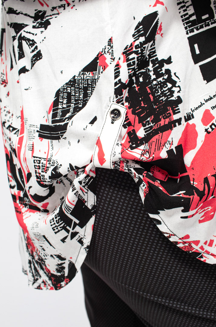 Ніжна довга блуза в абстрактний принт супер батал