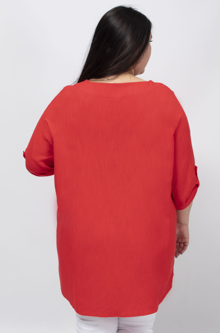 Блуза льняна з прикрасами батал