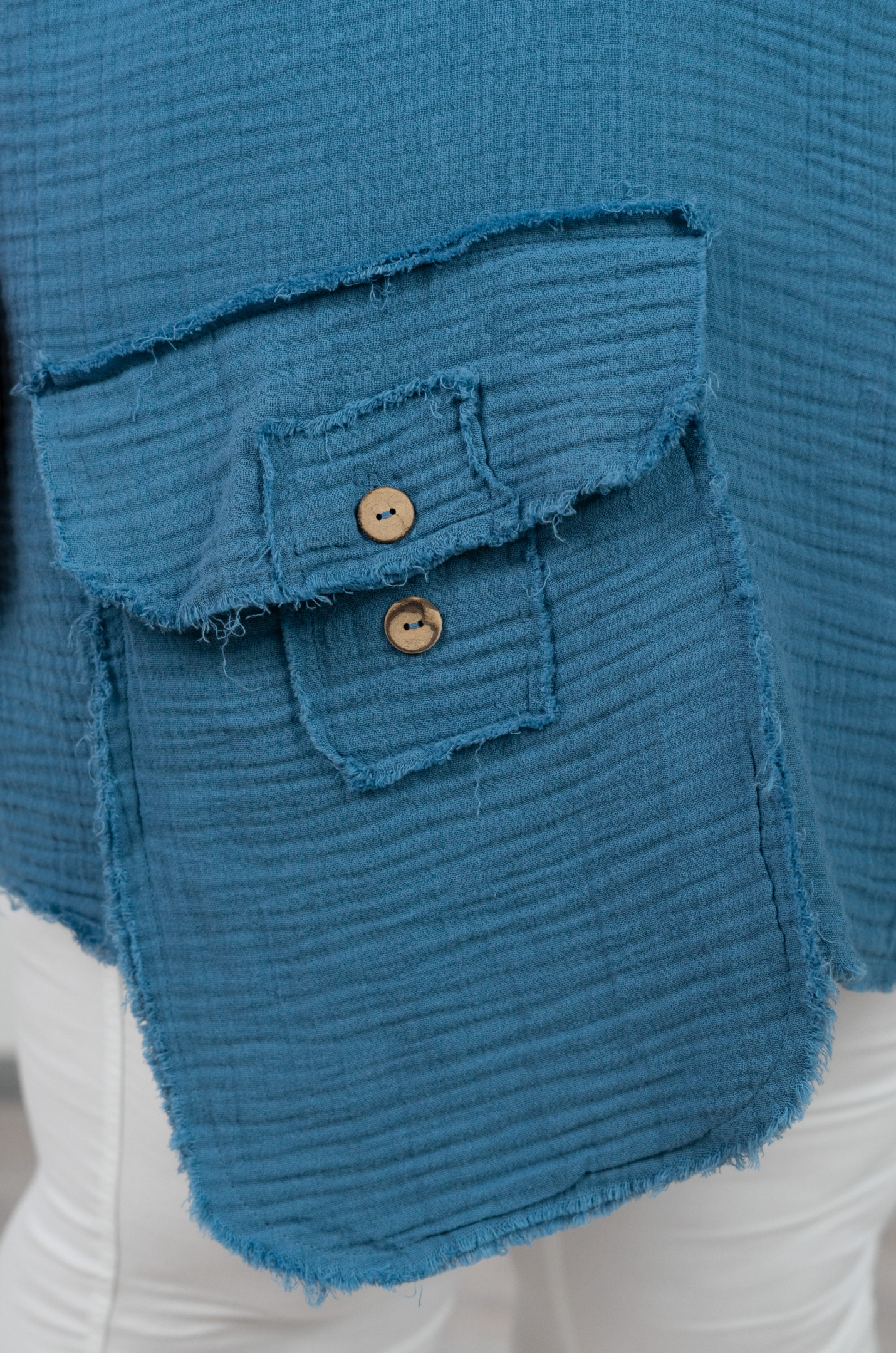 Бавовняна блуза з ефектом необроблених країв великих розмірів