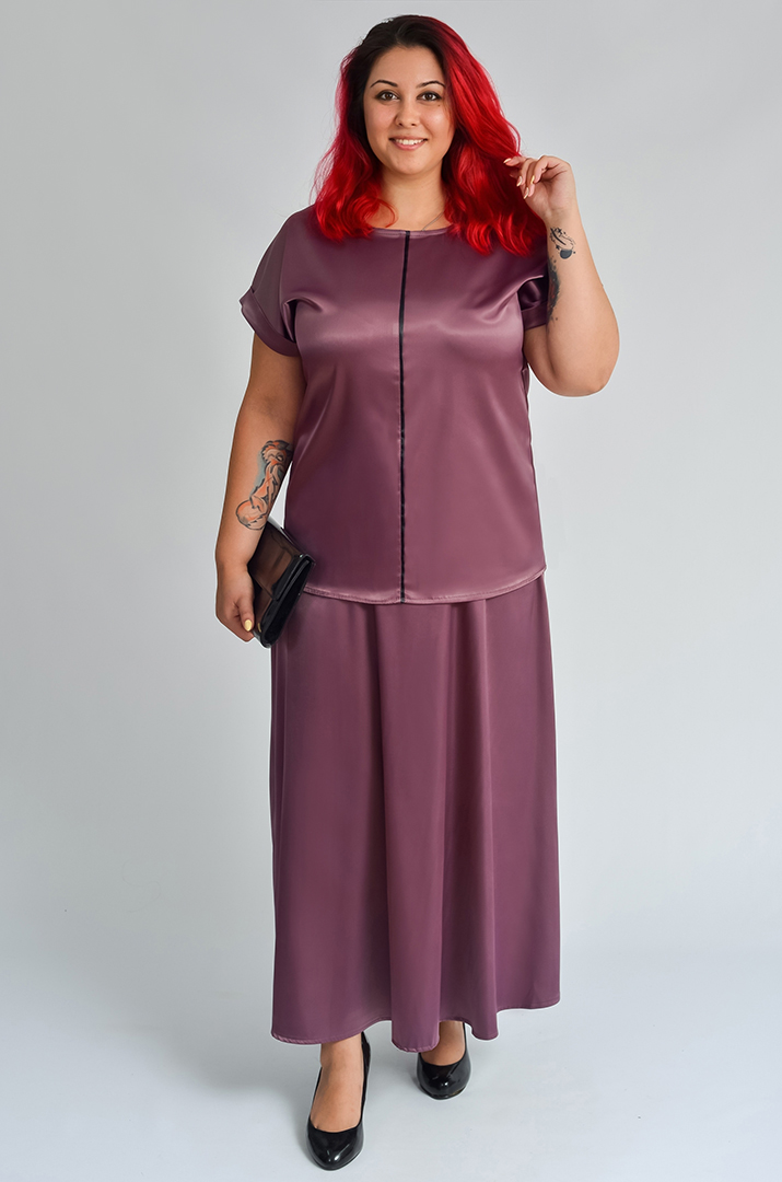 Атласная блуза с вертикальным декором больших размеров