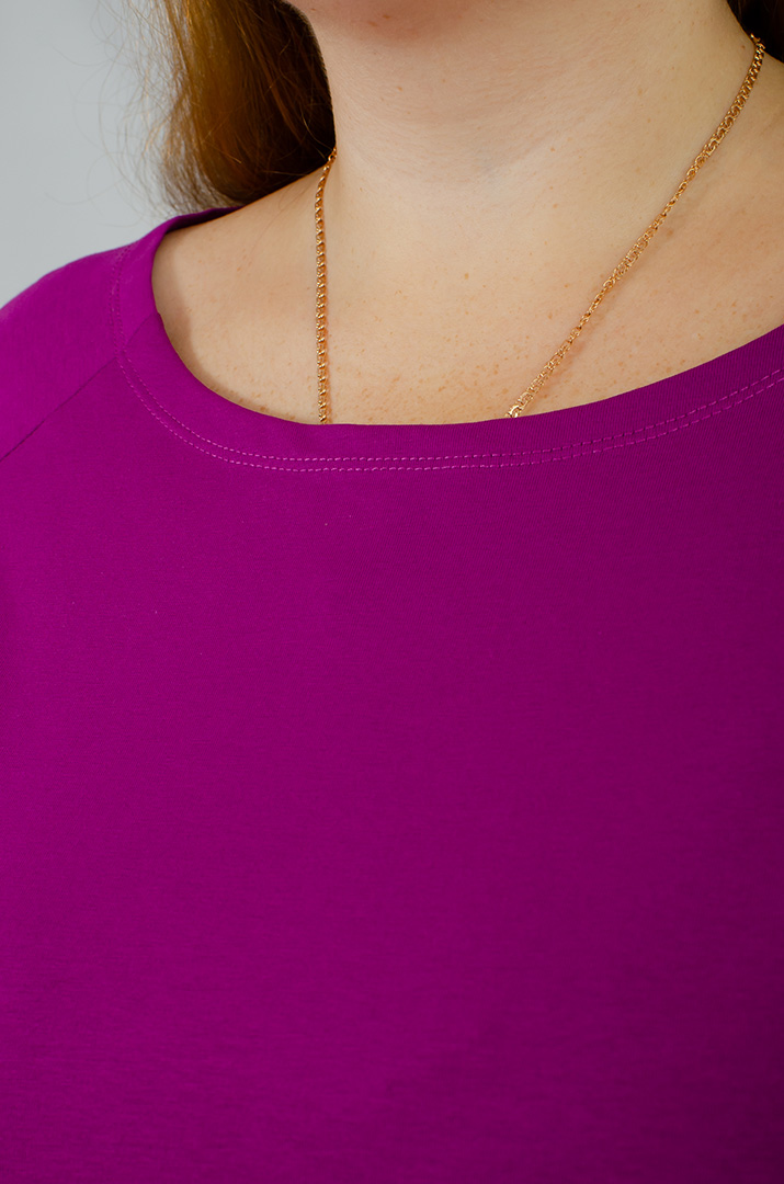 Блуза трикотажна кольору фуксія з принтом великих розмірів