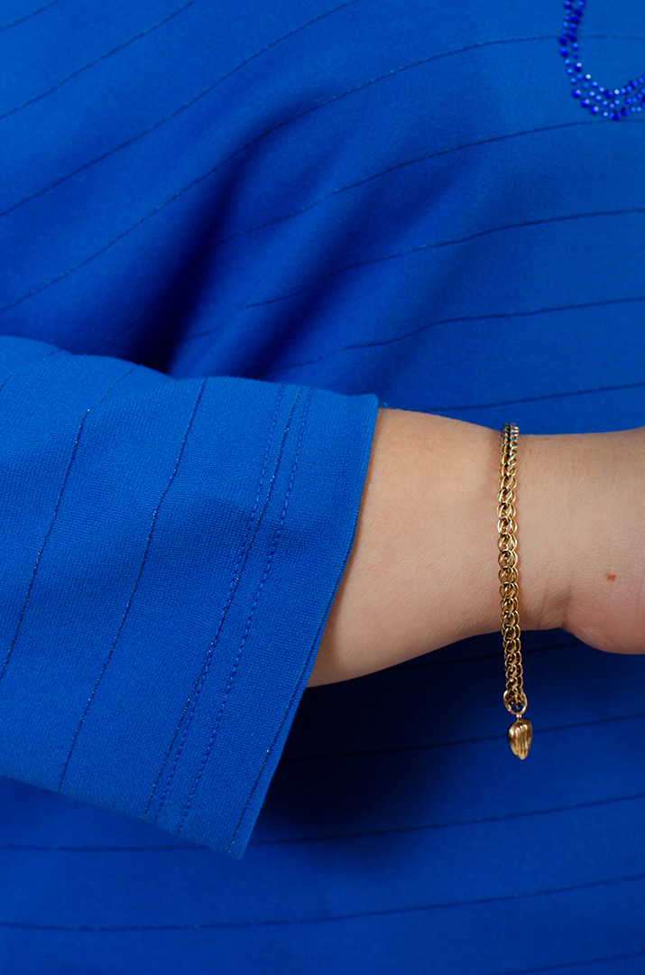 Джемпер в полоску с декором из стразов больших размеров