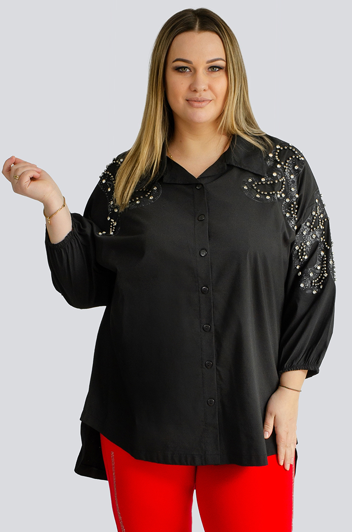 Блуза с декором из кружева и стразов больших размеров