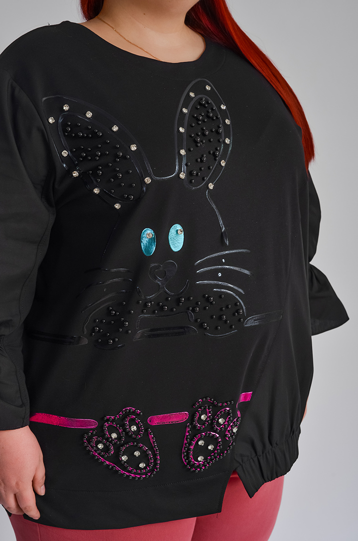 Блуза чорна з декором великих розмірів