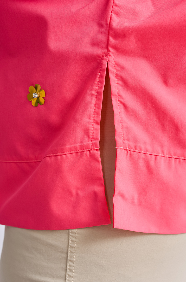 Блуза з золотавим декором великих розмірів