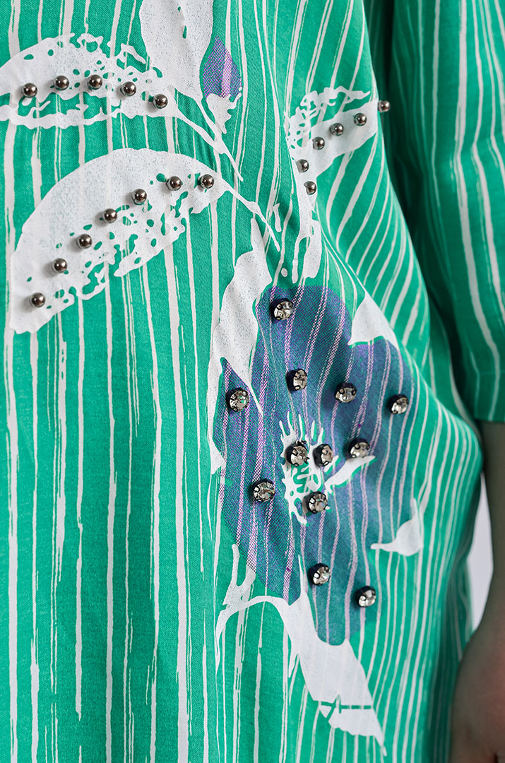 Блуза довга зеленого кольору в білу смужку великих розмірів