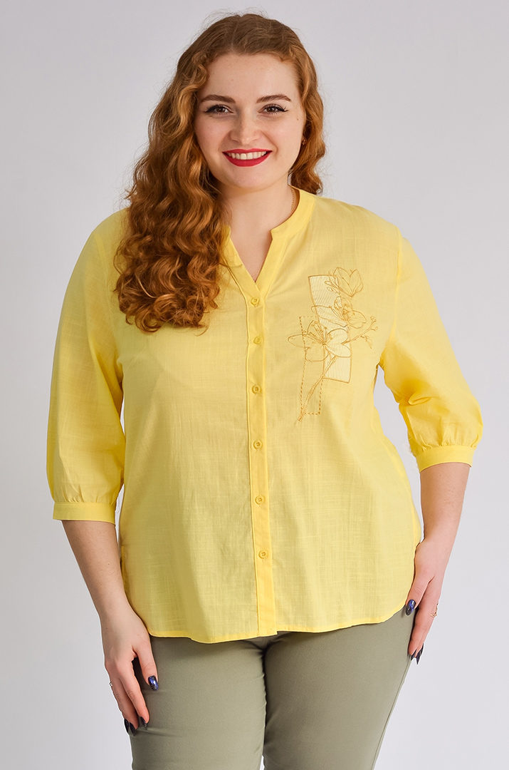 Блуза льняная с вышивкой больших размеров