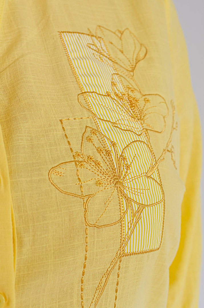 Блуза льняная с вышивкой больших размеров