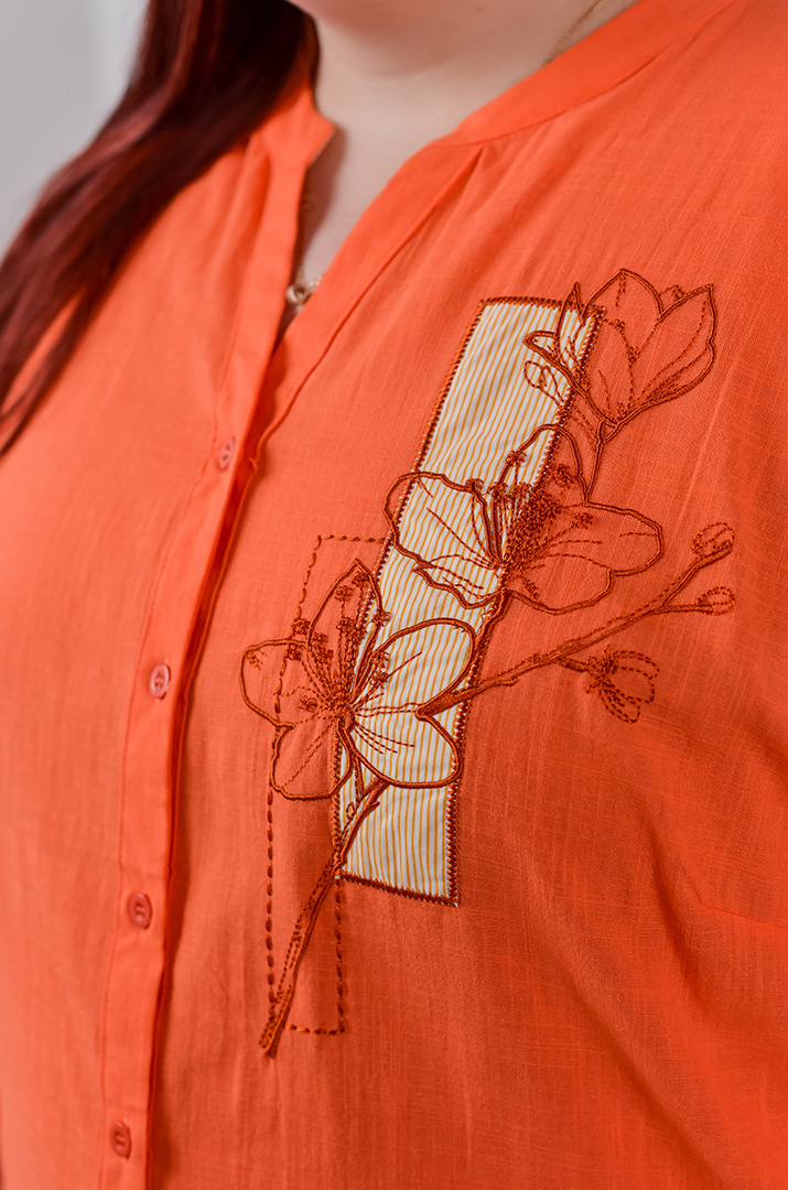 Блуза льняная с вышивкой больших размеров