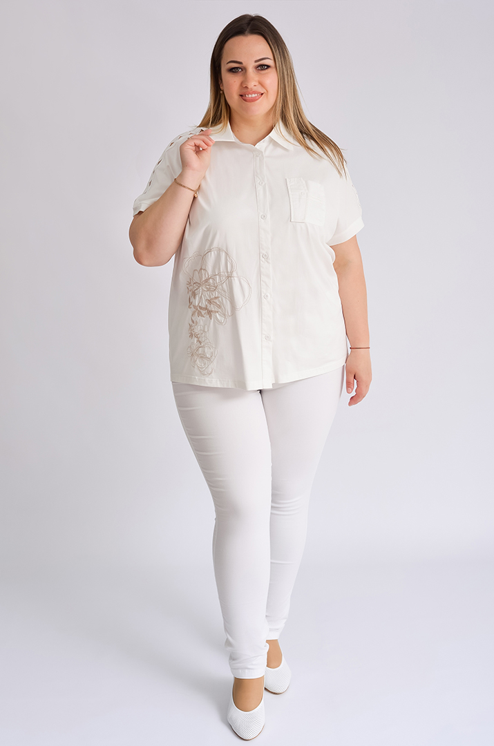 Блуза з мереживом і вишивкою великих розмірів