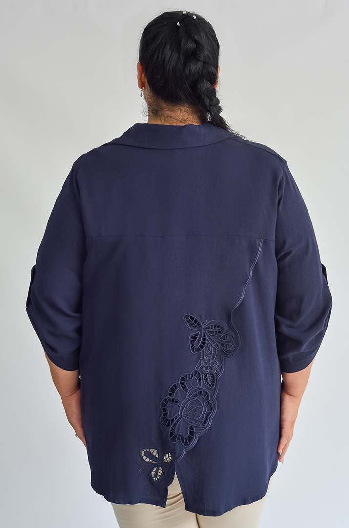 Блуза льняная с вытынанкой больших размеров