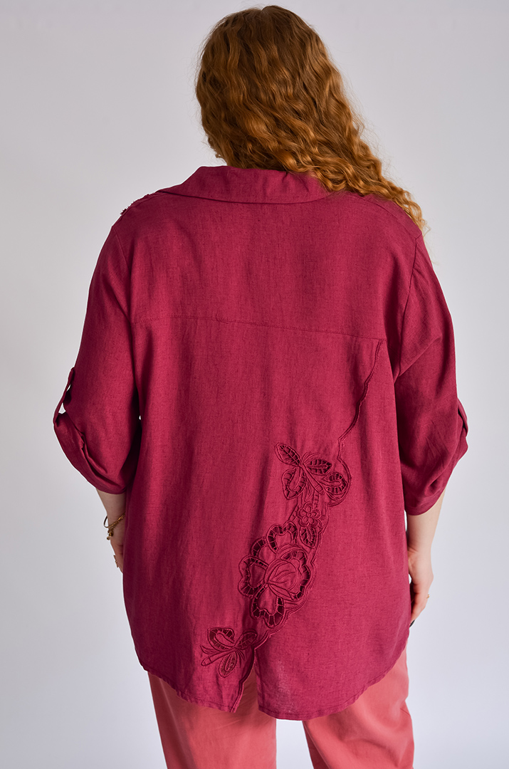 Блуза льняная с вытынанкой больших размеров