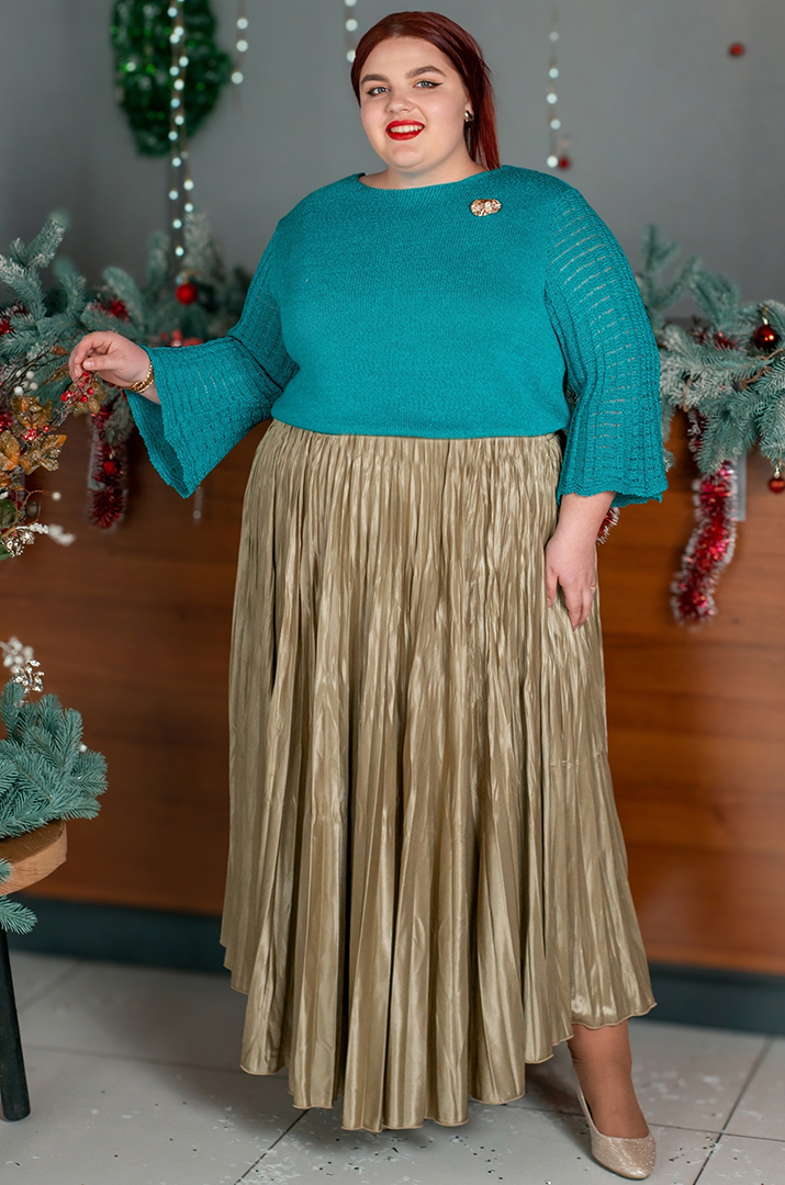 Блуза в'язана з прикрасою великих розмірів