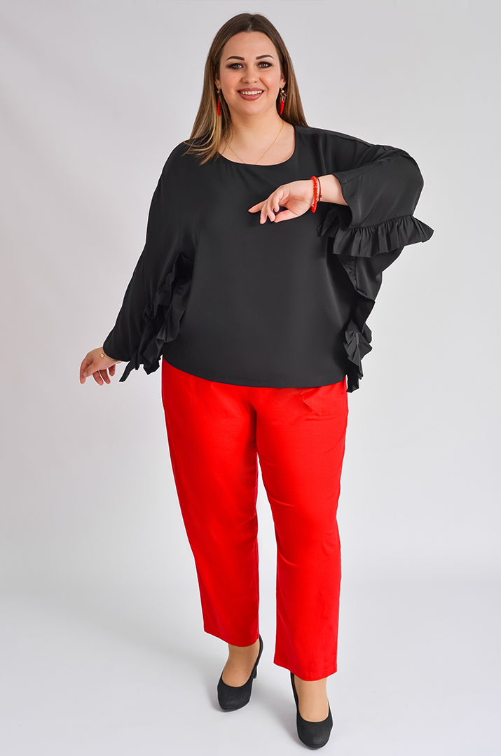 Чорна блуза з рюшами великих розмірів