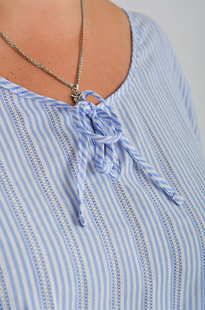 Блуза зі смужками із мережива великих розмірів