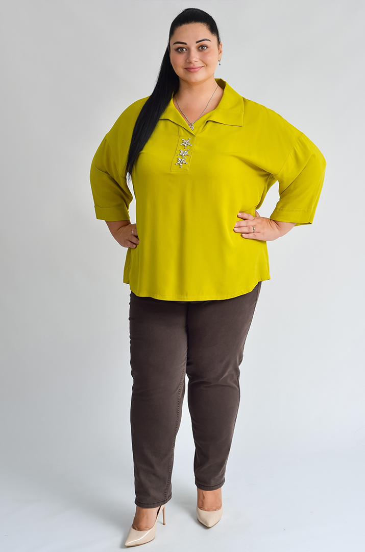 Блуза довга зі штапелю з декоративними елементами великих розмірів