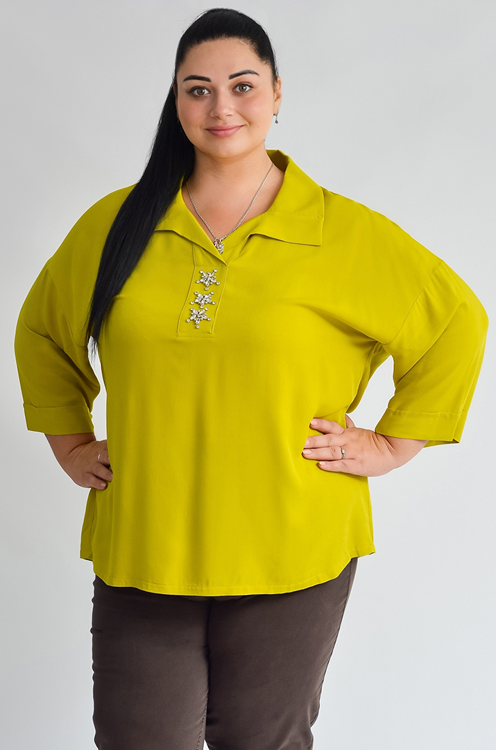 Блуза довга зі штапелю з декоративними елементами великих розмірів