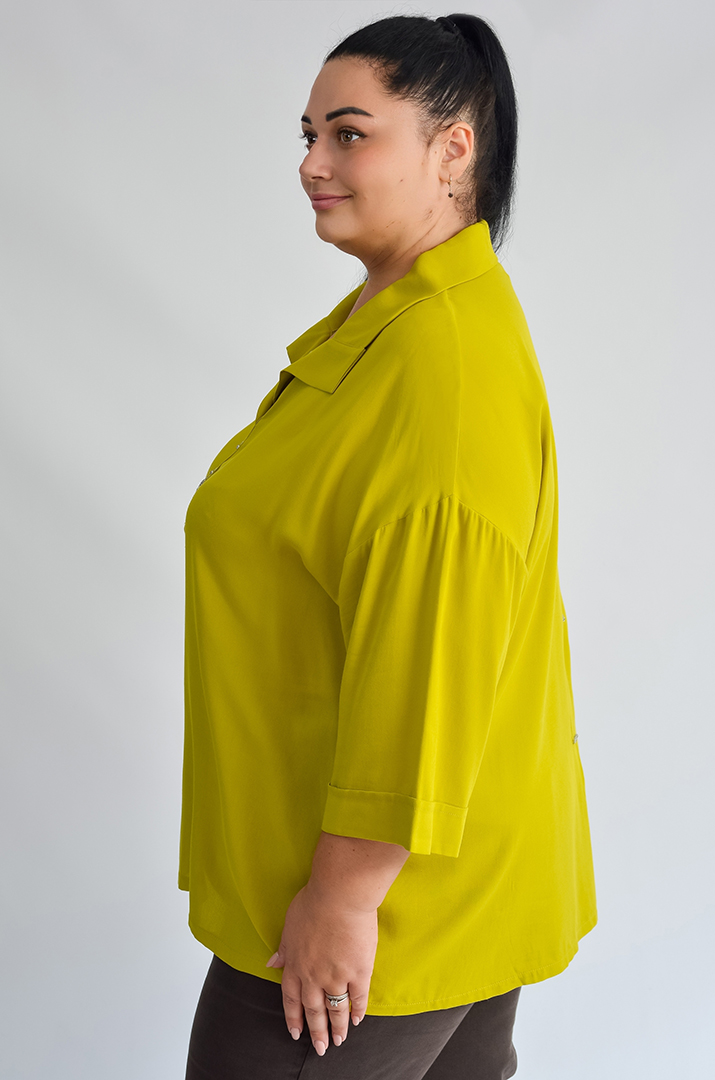 Блуза довга зі штапелю з декоративними елементами великих розмірів