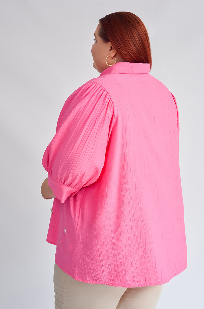 Блуза з об’ємними рукавами і декоративною аплікацією великих розмірів