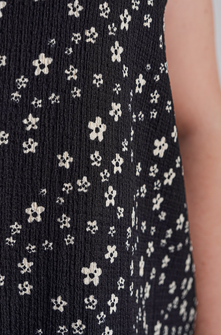 Блуза без рукавів з квітковим принтом великих розмірів