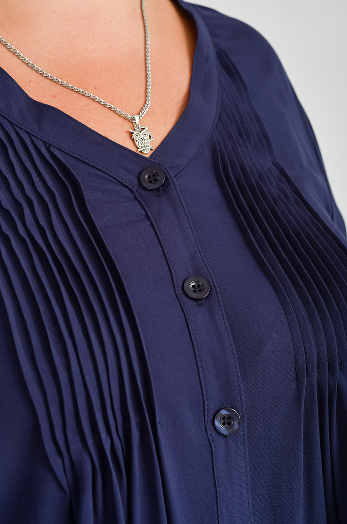 Блуза довга з фактурними вставками великих розмірів