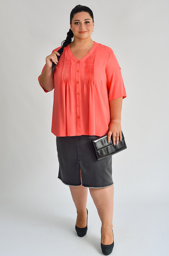 Блуза довга з фактурними вставками великих розмірів