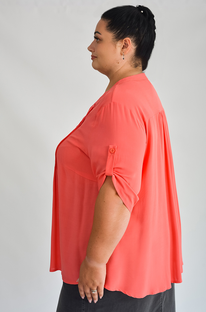 Блуза довга з фактурними вставками великих розмірів