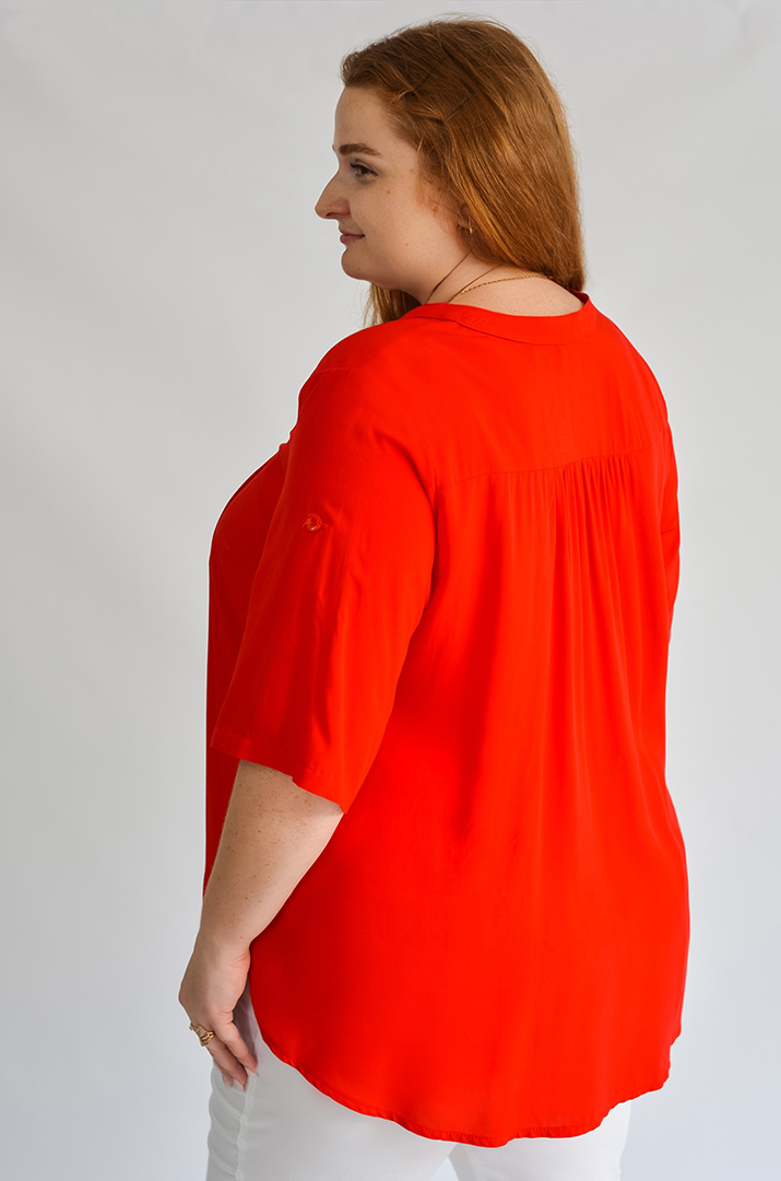 Блуза довга з фактурними вставками великих розмірів