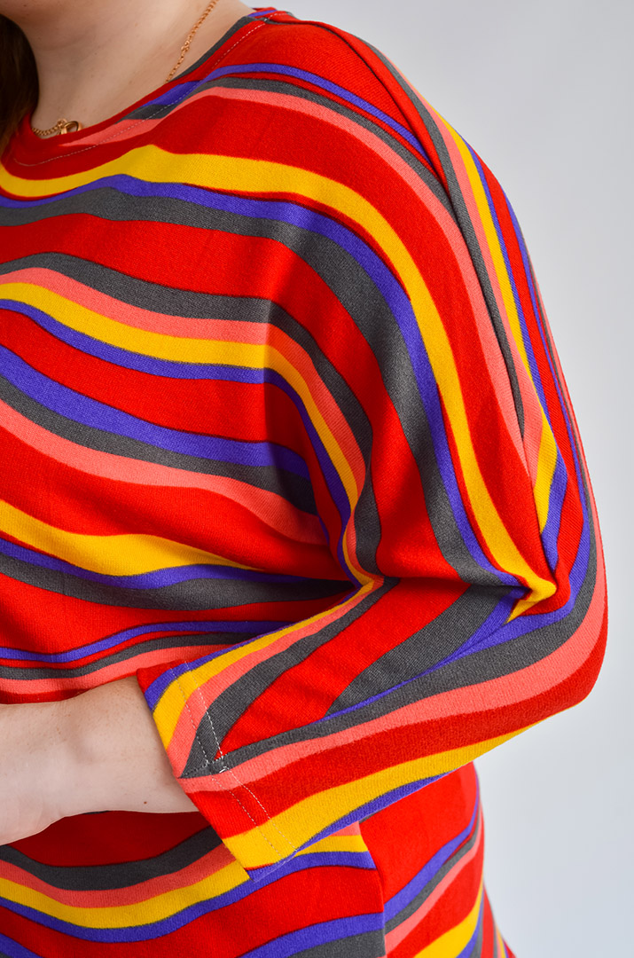 Блуза з полосатим принтом великих розмірів