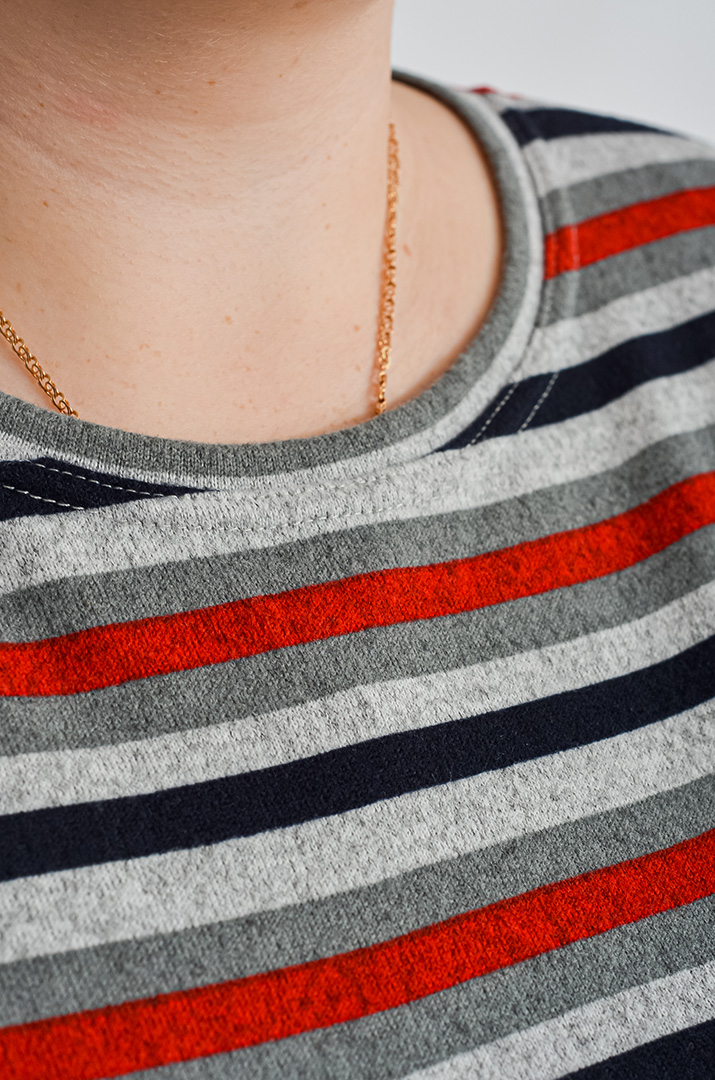 Блуза з полосатим принтом великих розмірів