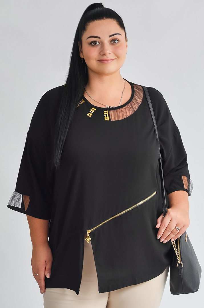 Блуза с сетчатыми вставками и золотистым декором больших размеров