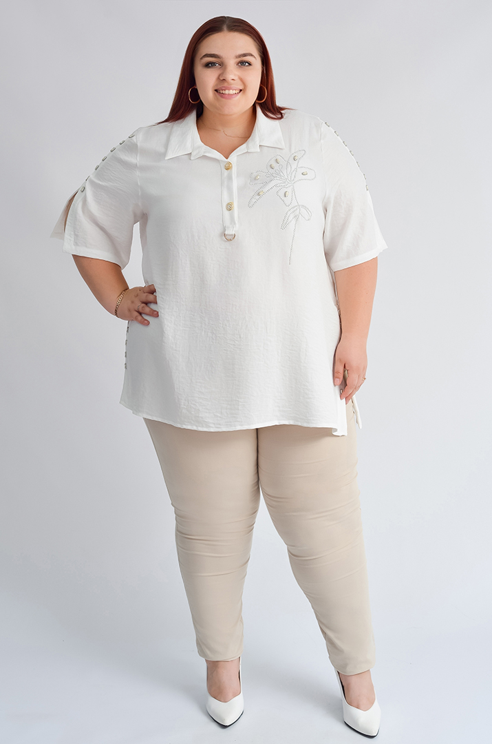 Блуза з декоративною аплікацією та бусинами великих розмірів