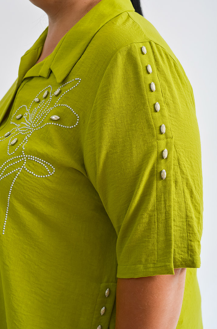 Блуза з декоративною аплікацією та бусинами великих розмірів