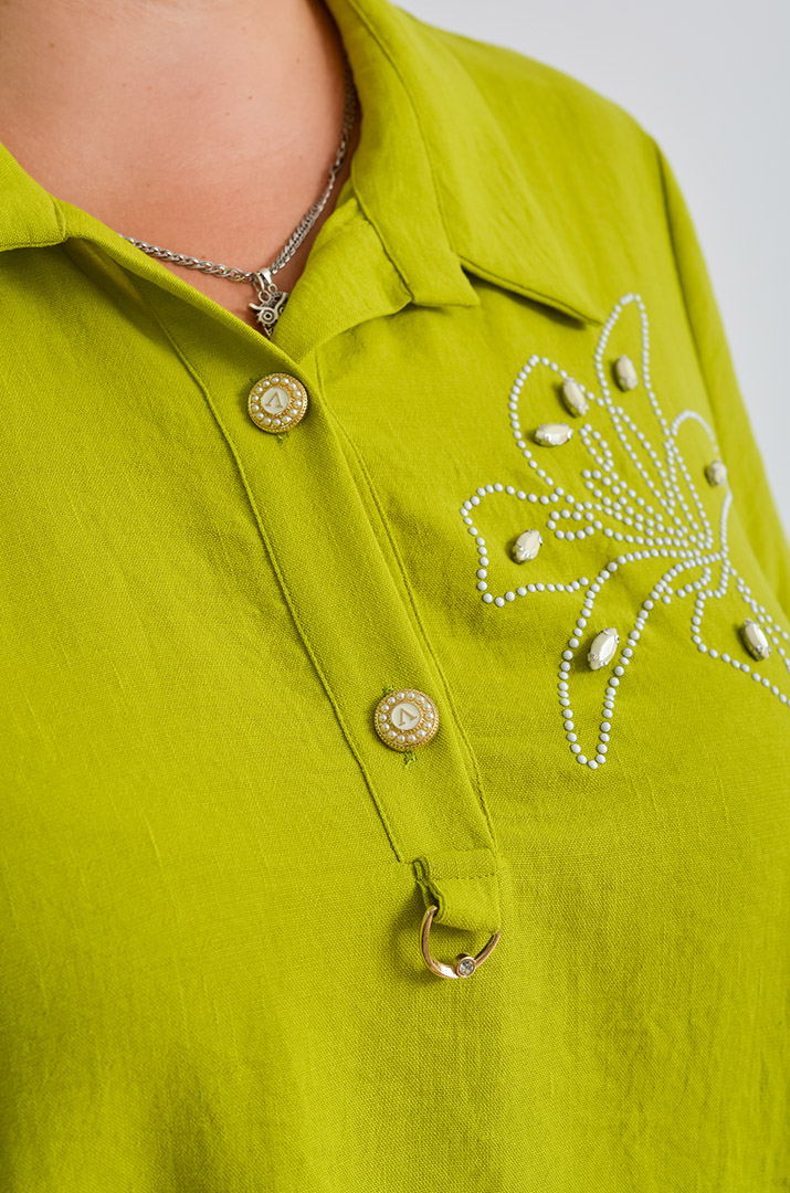 Блуза з декоративною аплікацією та бусинами великих розмірів