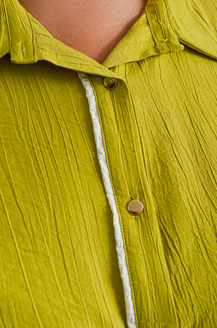 Довга блуза з декоративною зборкою великих розмірів